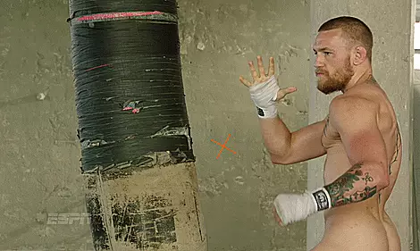 Must see Den irske UFC MMA Fighter Conor McGregor nøgen i ESPN Body