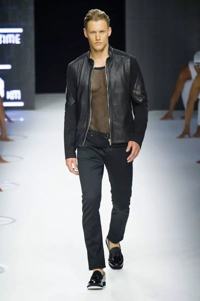 Dirk-Bikkembergs-Guga-Xagaaga-2015-Milan-Fashion-Week-019