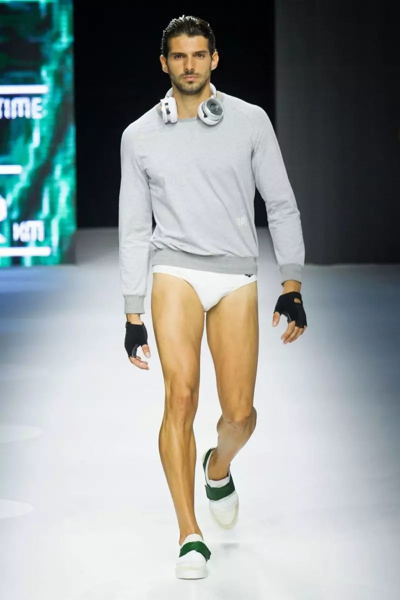 Dirk-Bikkembergs-Primavera-Verano-2015-Milán-Fashion-Week-008