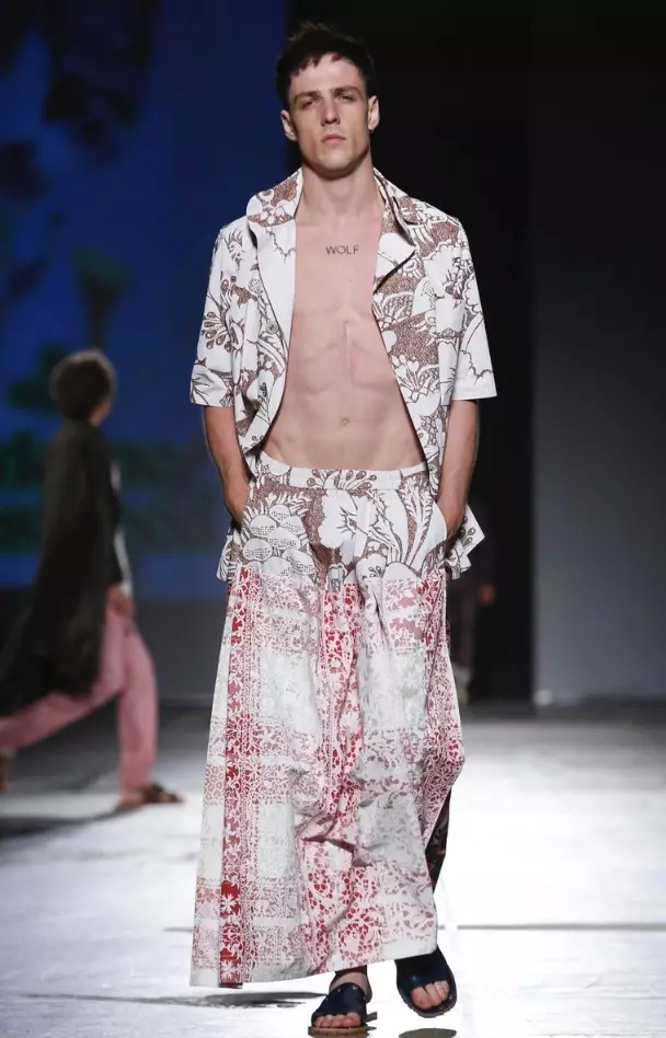 VIVIENNE WESTWOOD MENSWEAR ربيع صيف 2017 ميلان (27)