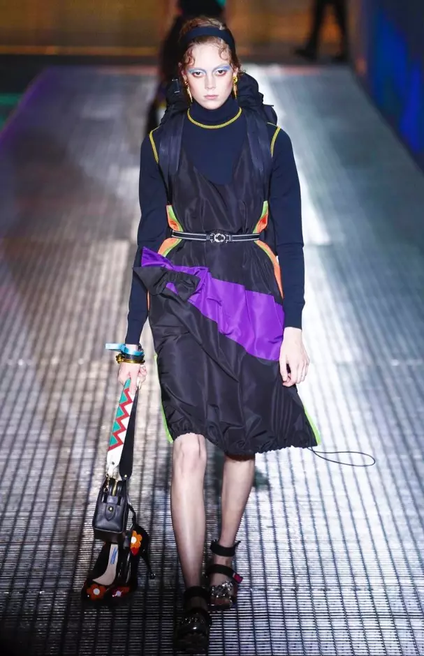 PRADA Caij Nplooj Ntoos Hlav 2017 MILAN (45)