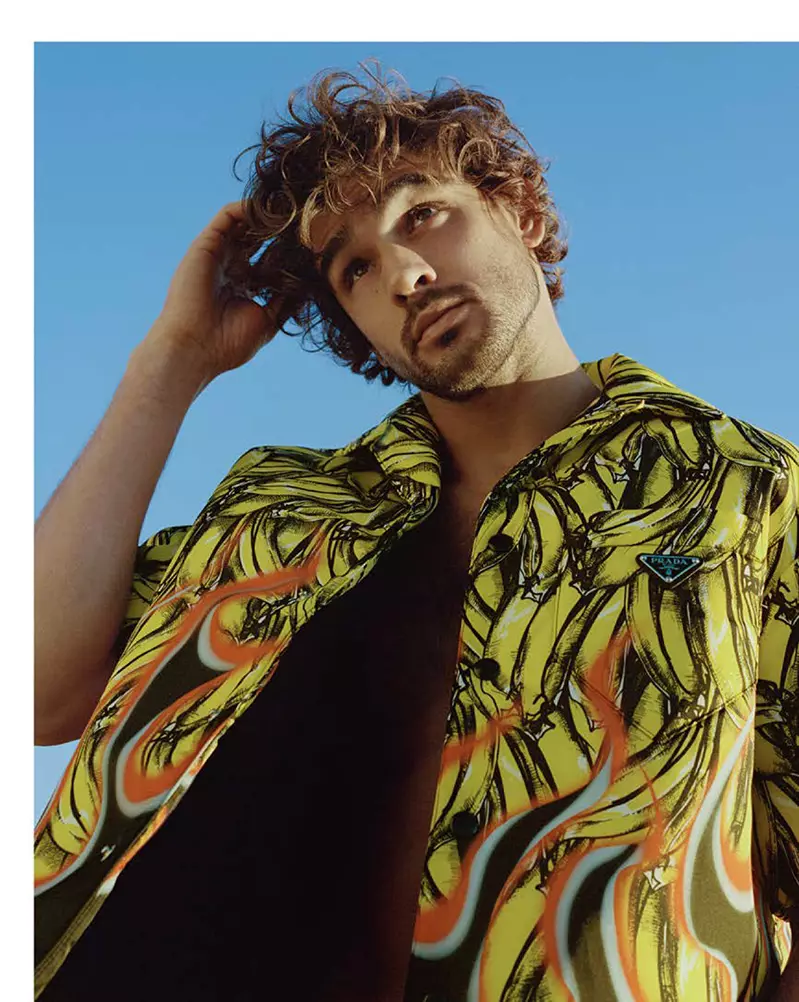 Marlon Teixeira Jieħu f'idejh GQ Australia Awwissu 2018