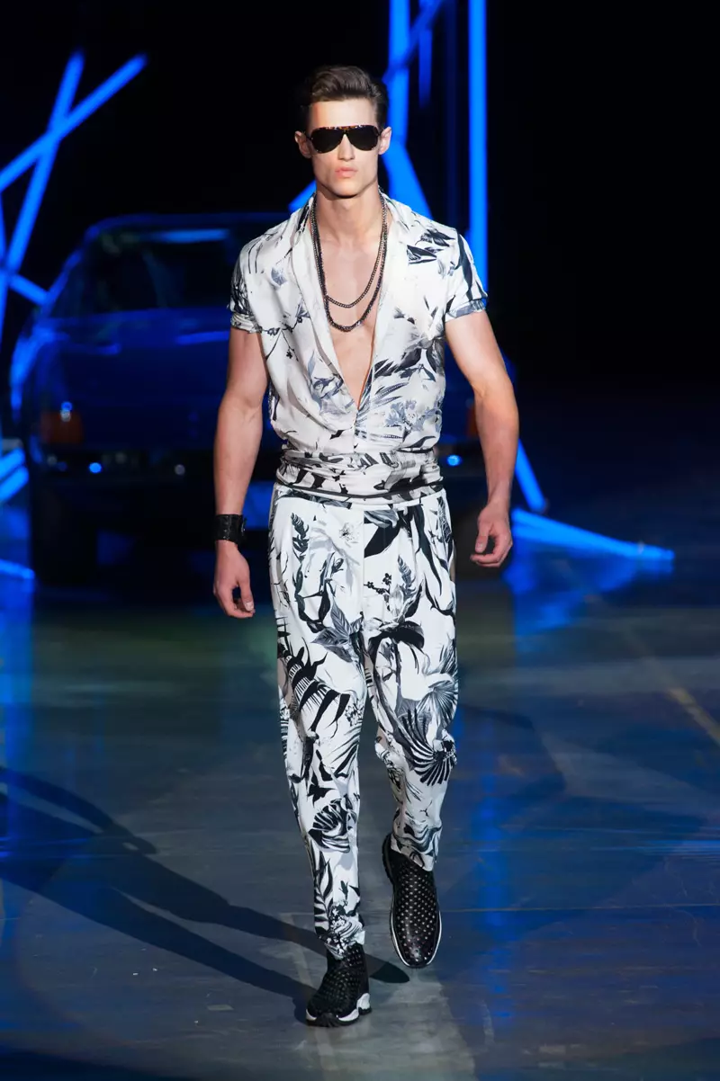 Roberto-Cavalli-Miehet-Kevät-Kesä-2015-Milano-Muotiviikko-011