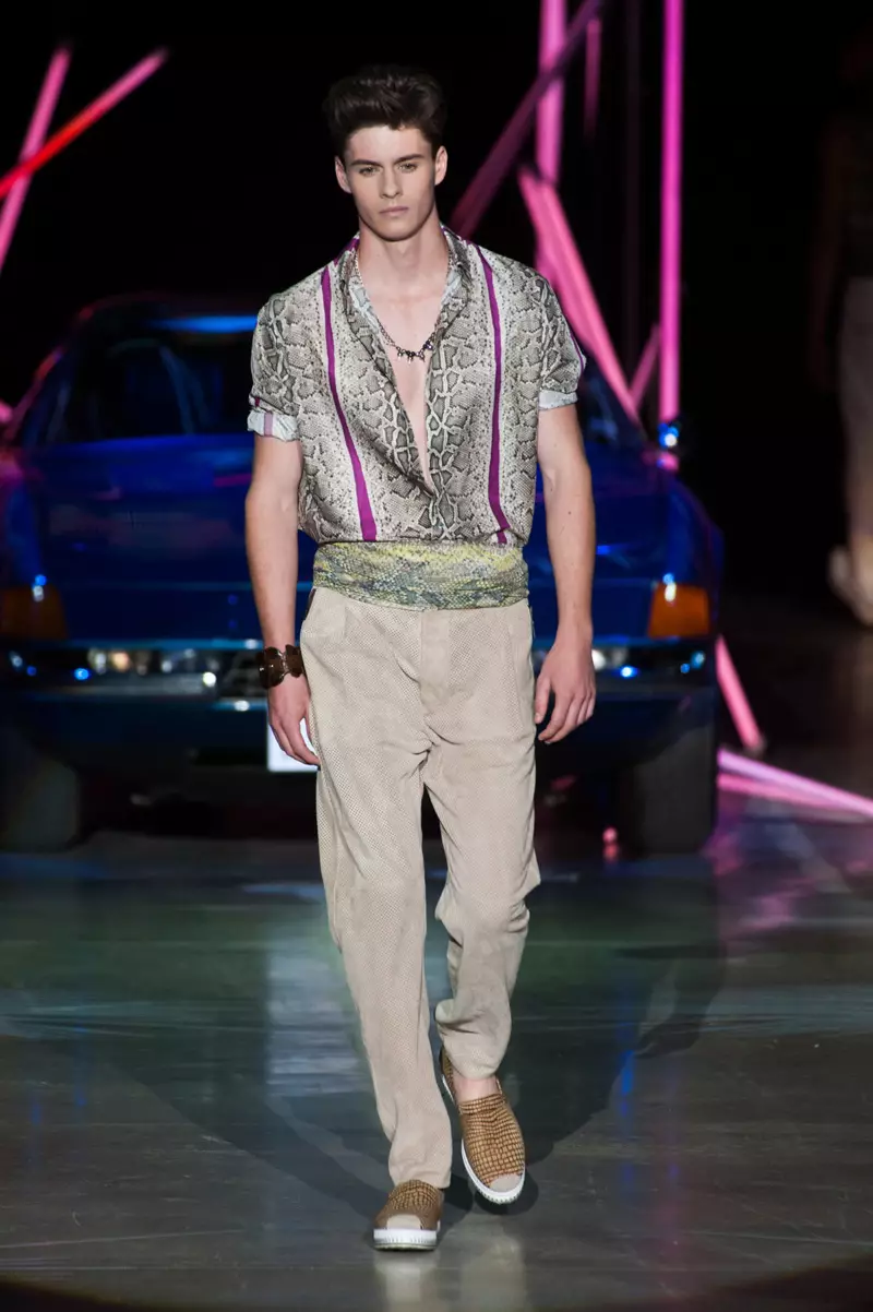 Roberto-Cavalli-Muži-Jar-Leto-2015-Milánsky-Fashion-Week-009