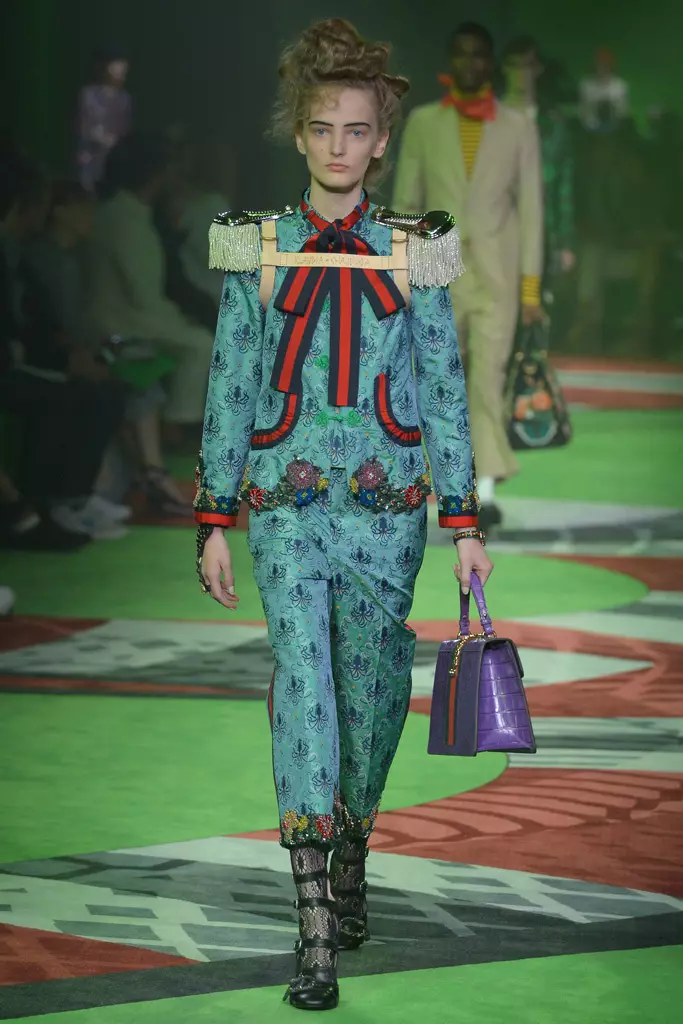 Gucci ئەرلەر باھارى 2017