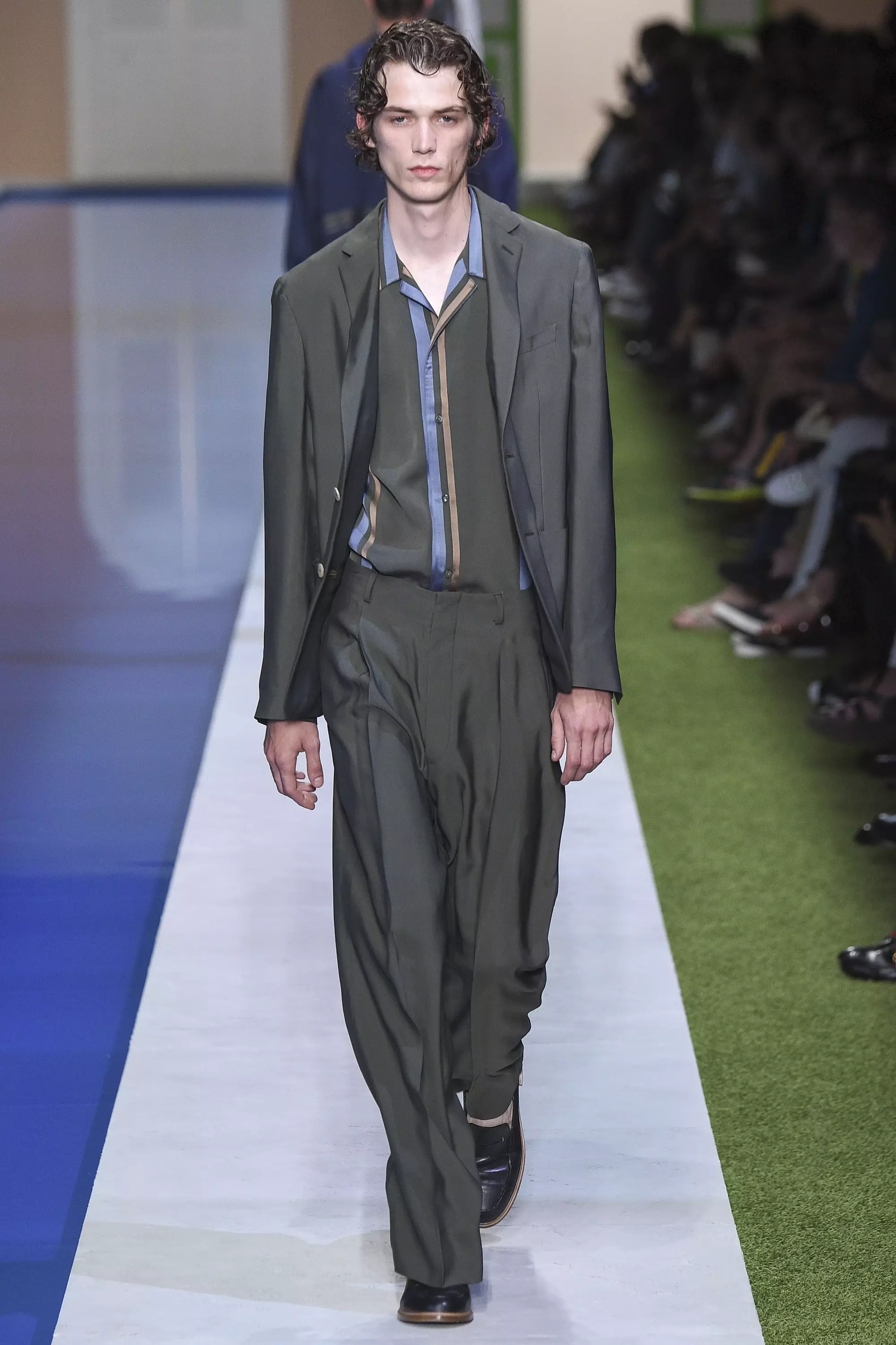 FENDI MENSWEAR VORSUMAR 2017 MILAN (29)