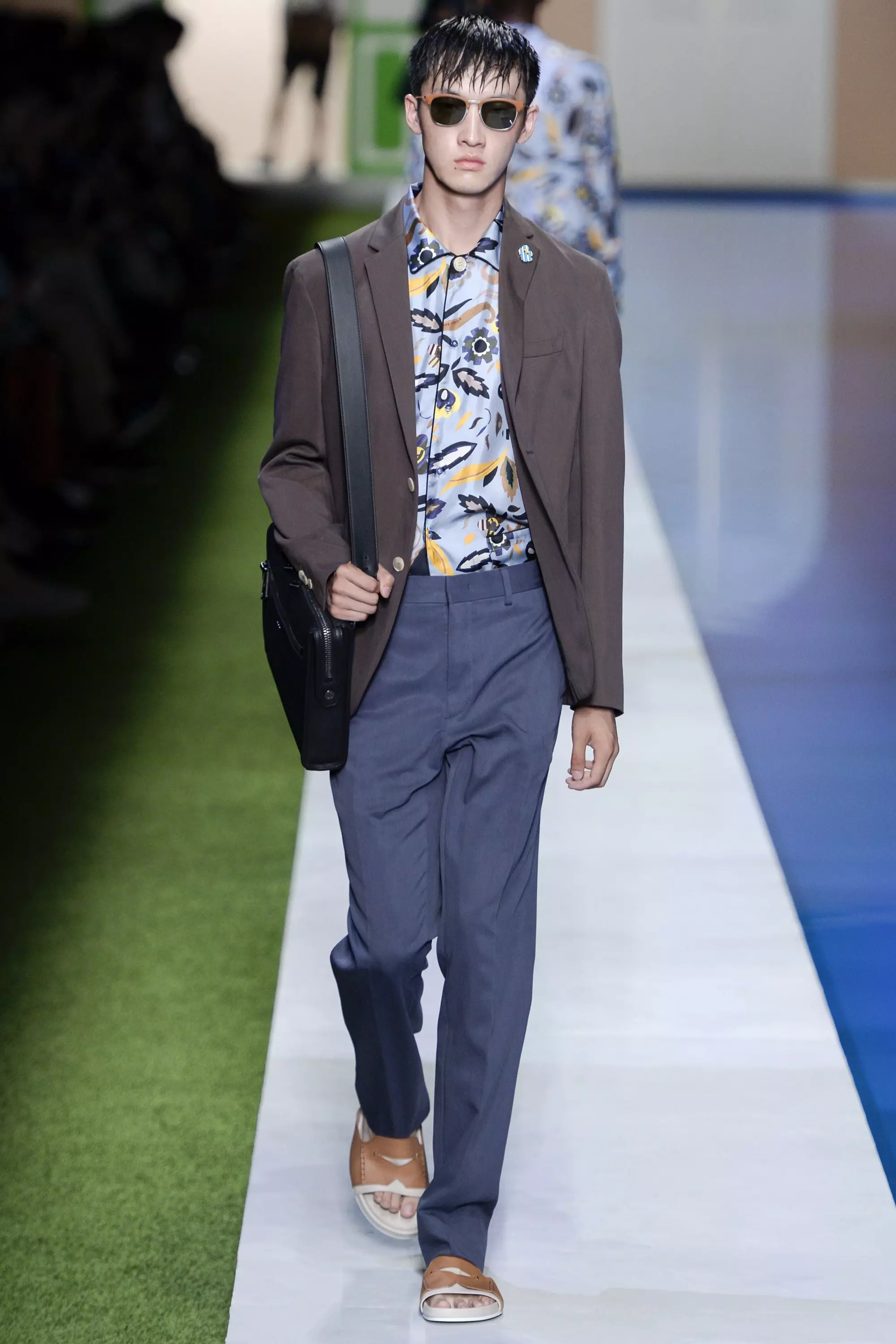 Fendi Menswear වසන්ත ගිම්හාන 2017 MILAN (35)