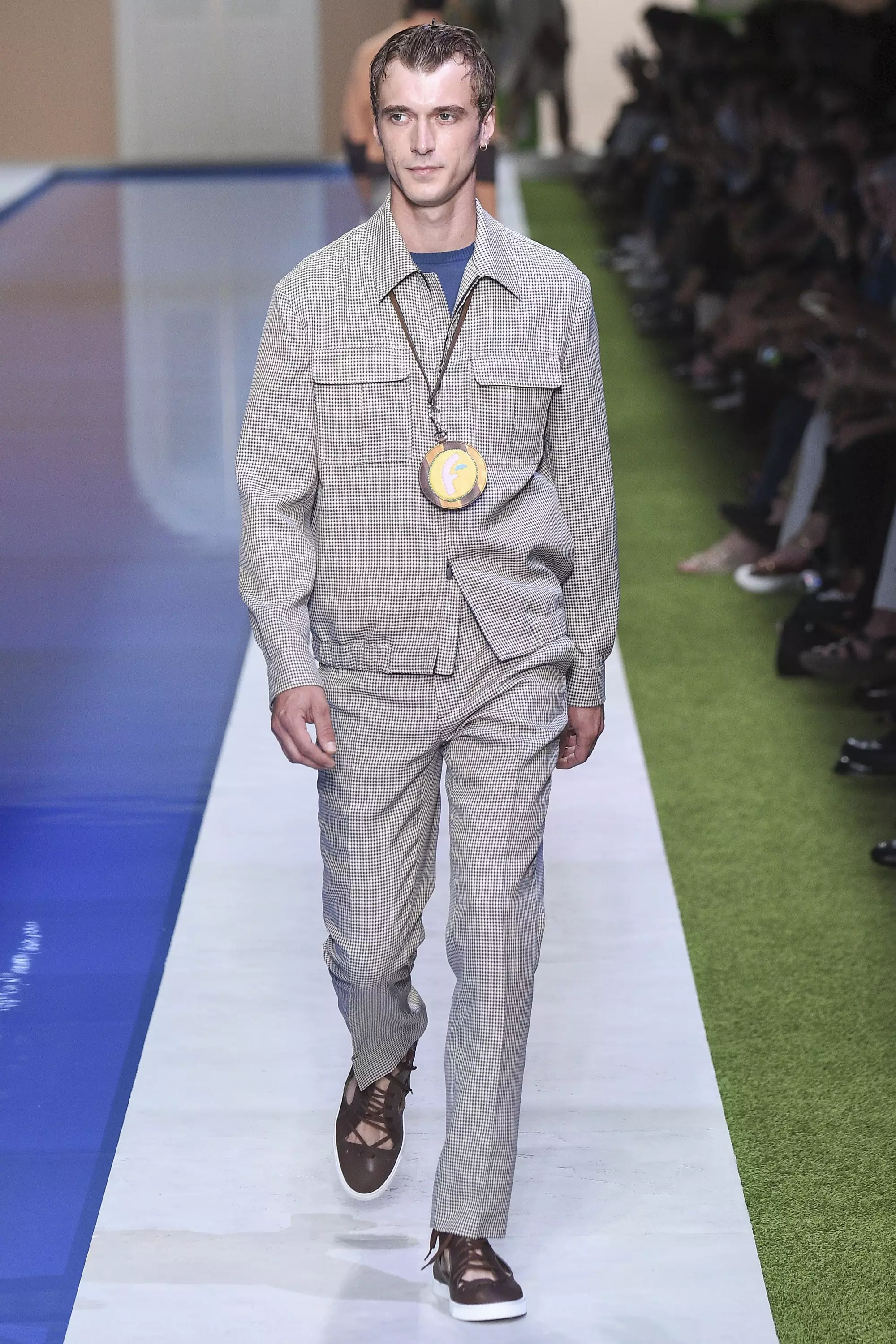 Fendi Menswear වසන්ත ගිම්හාන 2017 MILAN (48)