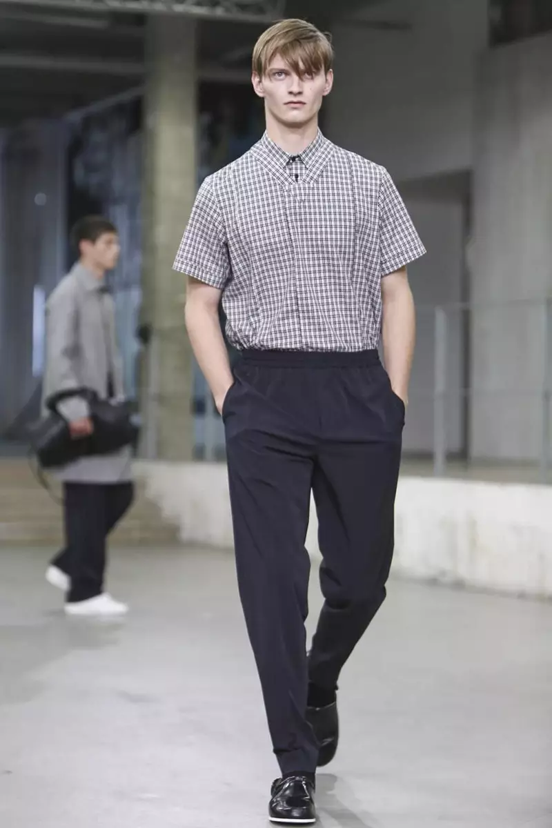 Carven၊ Menswear Spring Summer 2015 ပါရီတွင် ဖက်ရှင်ရှိုး