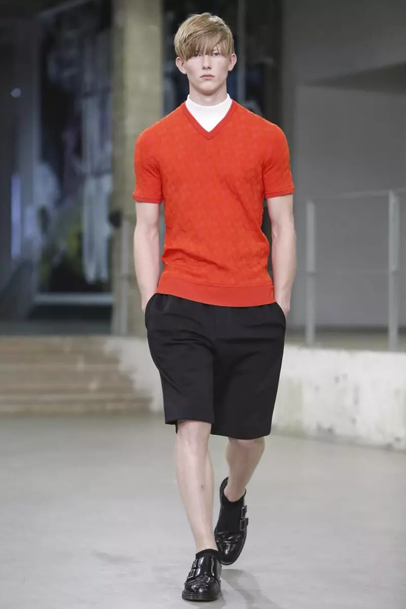 Carven, Fashion Show Pakaian Pria Musim Semi Musim Panas 2015 di Paris