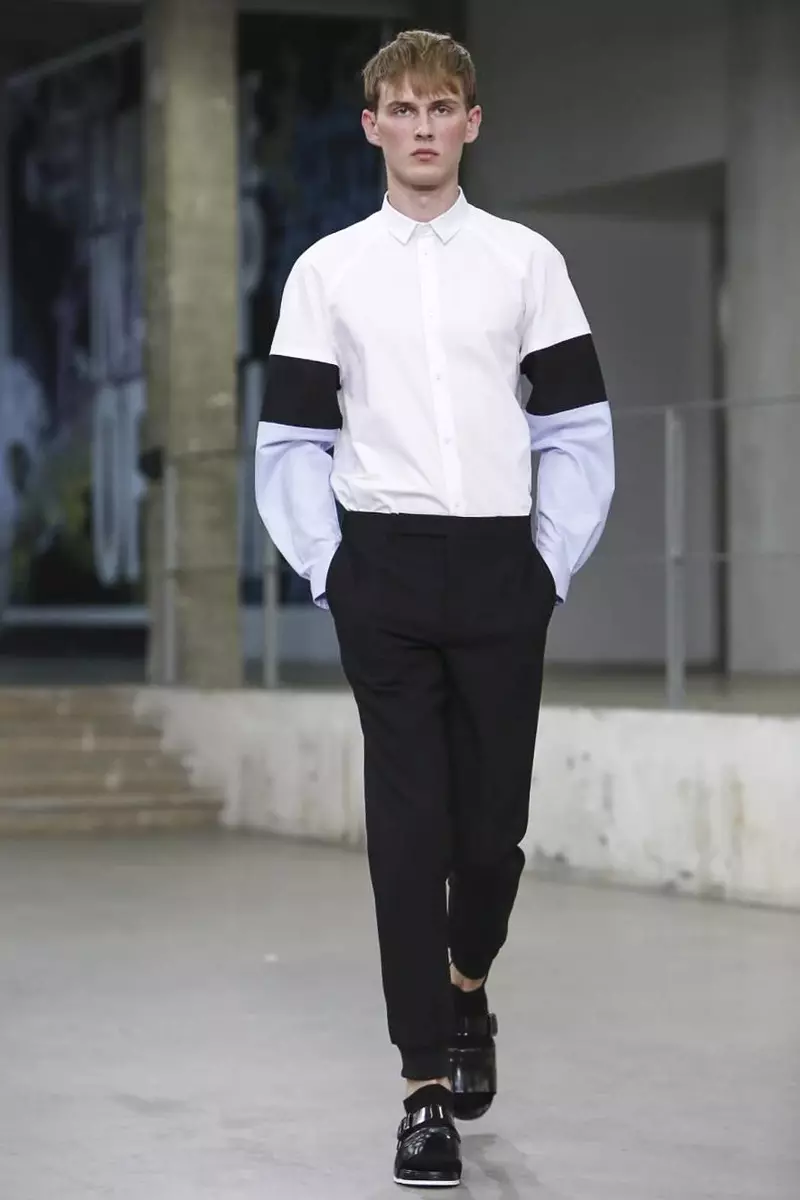 Carven, Menswear Mmiri Summer 2015 Ejiji Show na Paris