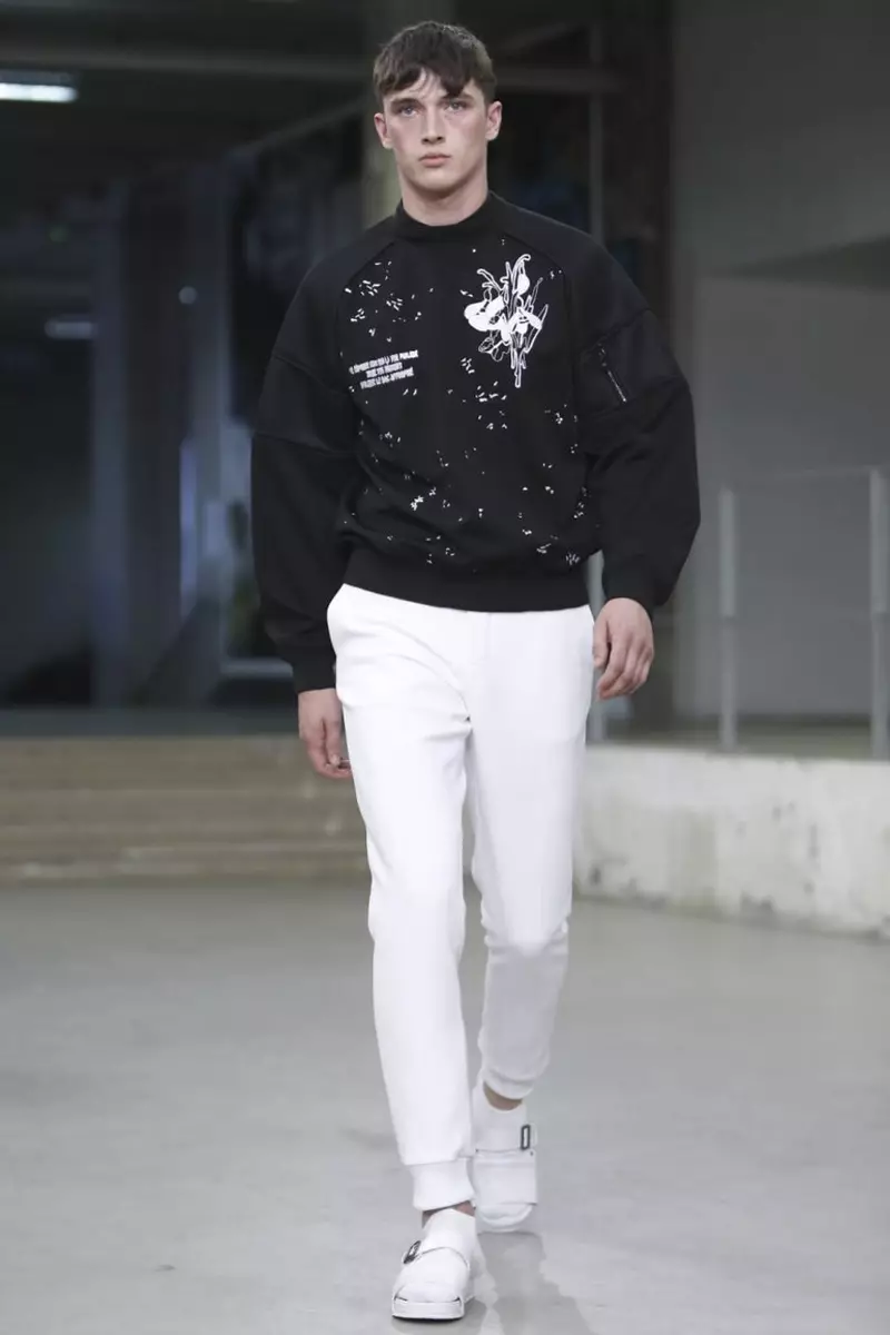 Carven၊ Menswear Spring Summer 2015 ပါရီတွင် ဖက်ရှင်ရှိုး