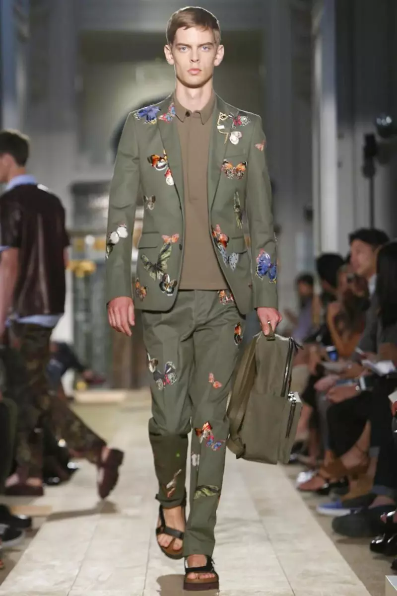 Valentino, Menswear, Caij nplooj ntoos hlav caij nplooj ntoos hlav, 2015, Fashion Show in Paris