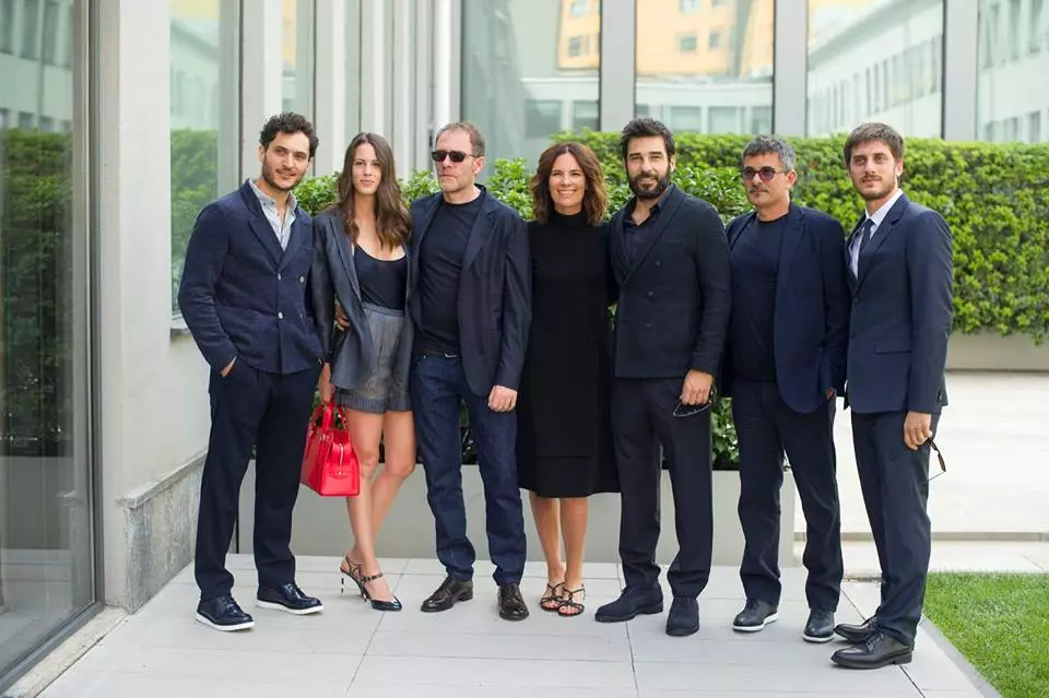 GIORGIO ARMANI MENSWEAR SPRING SUMMER 2017 MILAN Backstage (3)