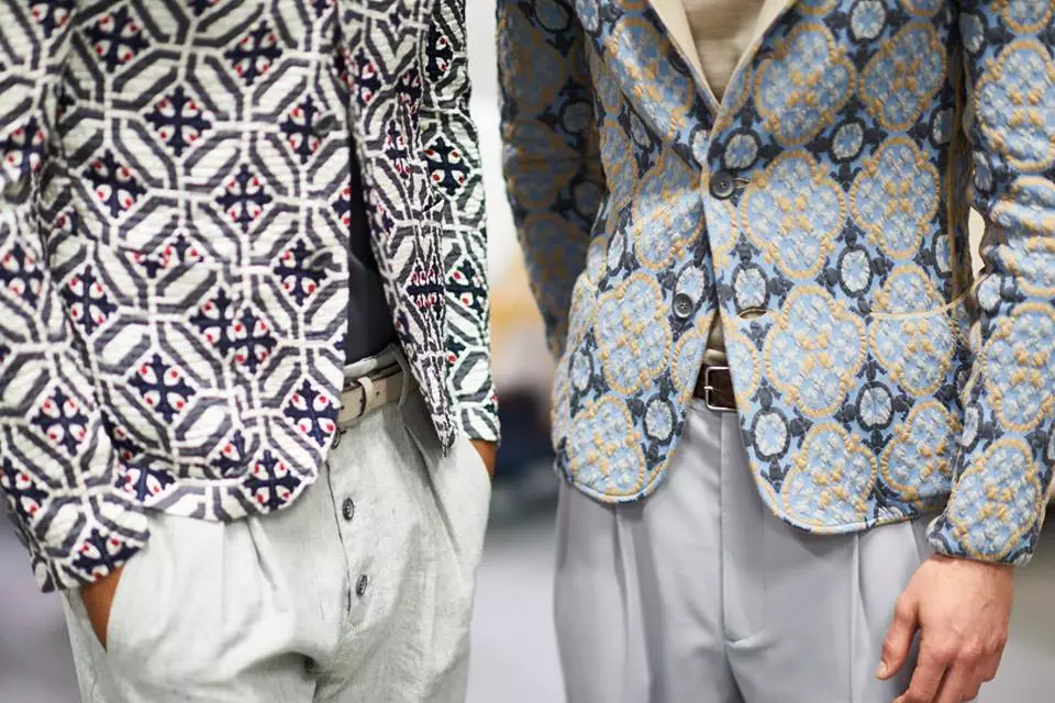 GIORGIO ARMANI MENSWEAR SPRING SUMMER 2017 MILAN Backstage (11)