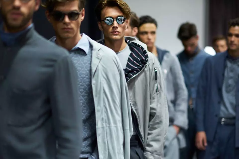 GIORGIO ARMANI MENSWEAR SPRING SUMMER 2017 MILAN Backstage (13)