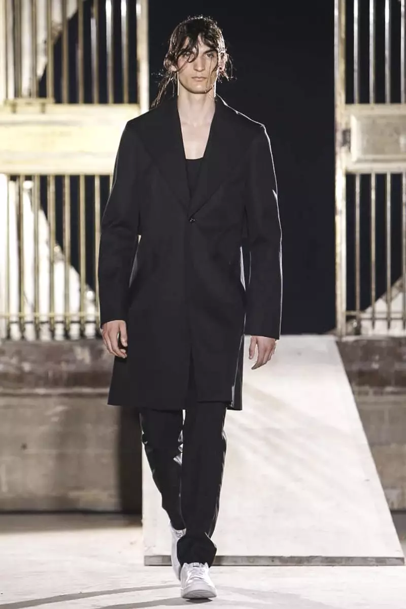 Raf Simons, desfile de moda masculina Primavera Verano 2015 en París