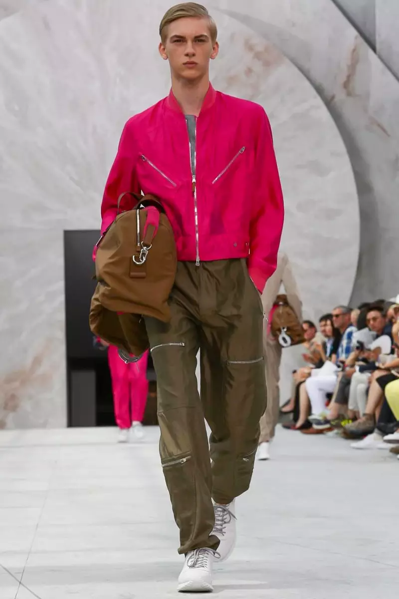 Louis Vuiton, Abbigliamento uomo, Primavera Estate 2015, Sfilata di moda a Parigi