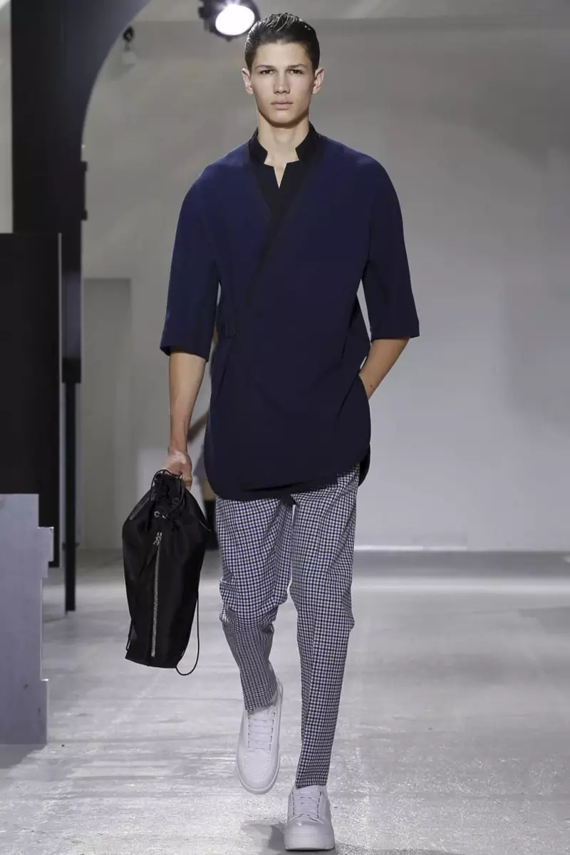 3.1 Phillip Lim, defilare de modă pentru bărbați, primăvară vară 2015, la Paris