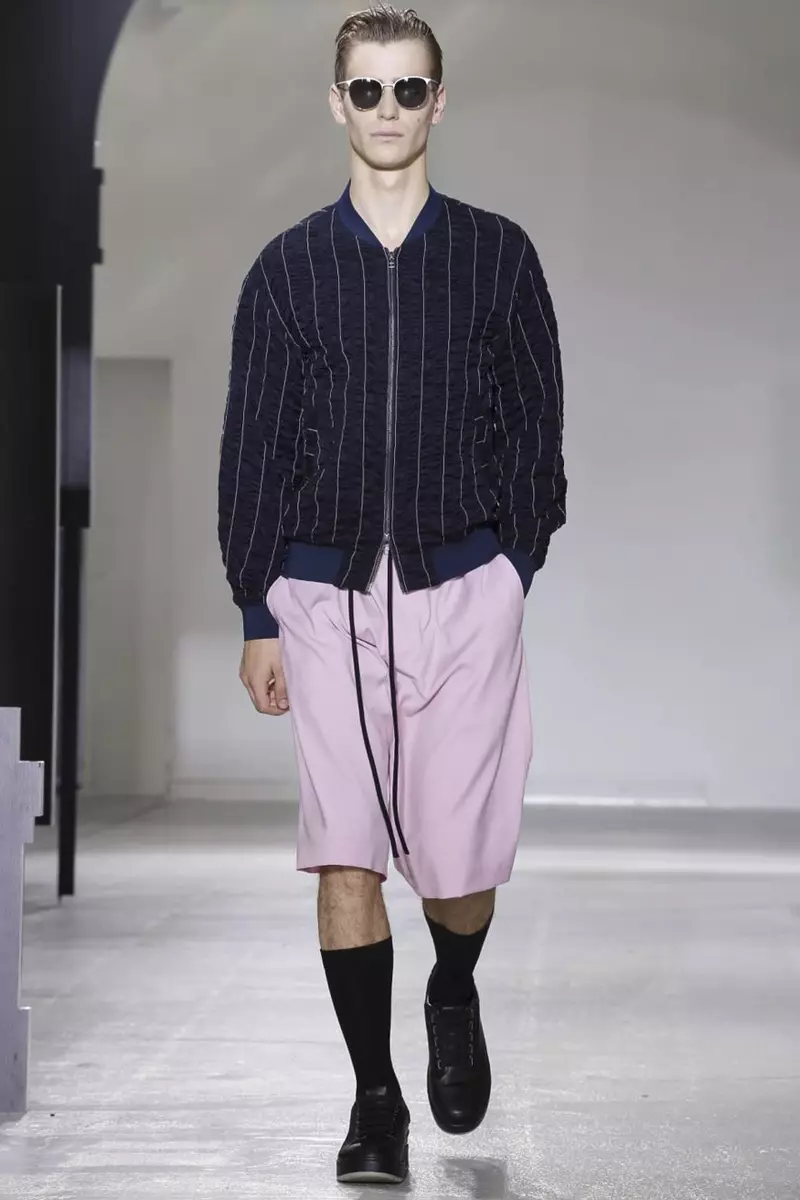 3.1 Phillip Lim, מענסוועאַר פרילינג זומער 2015 שניט ווייַזן אין פּאַריז