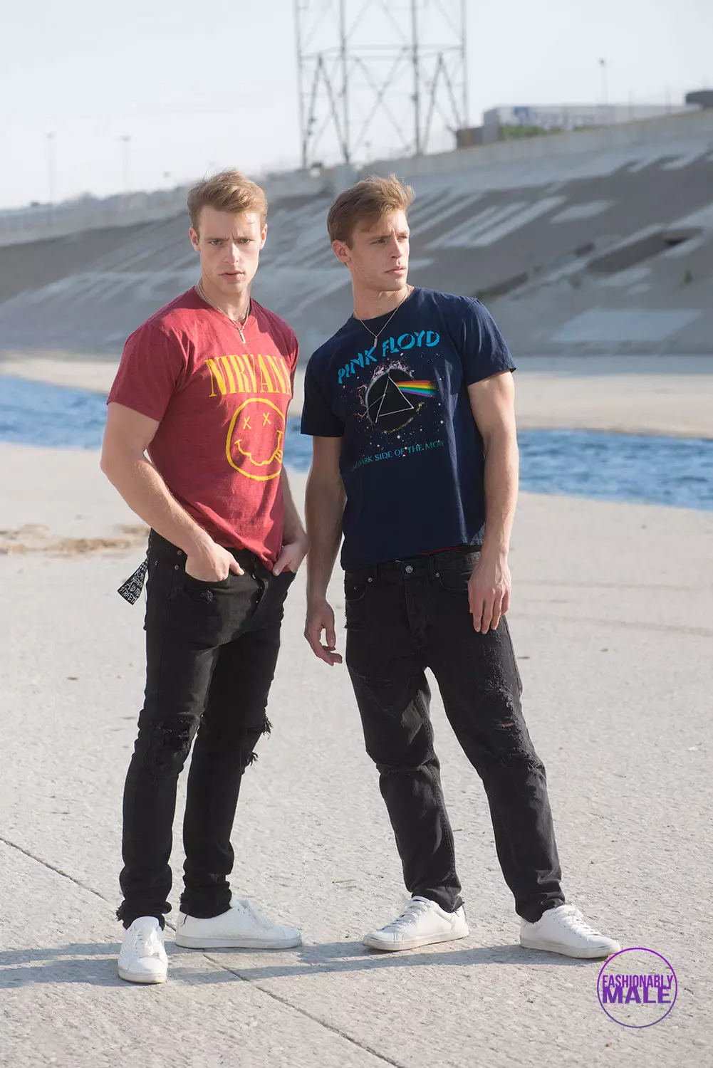 Shirtless Proeh Twins sa L.A. River ni Walter Tabayoyong