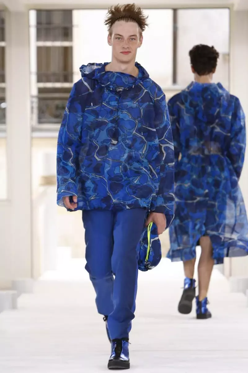 Issey Miyake menn, herreklær, vårsommer, 2015, moteshow i Paris