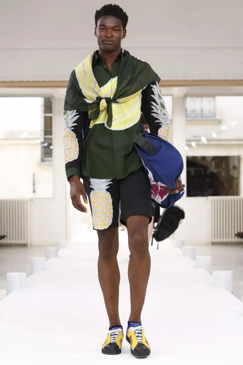 Issey Miyake Men, בגדי גברים, אביב קיץ, 2015, תצוגת אופנה בפריז