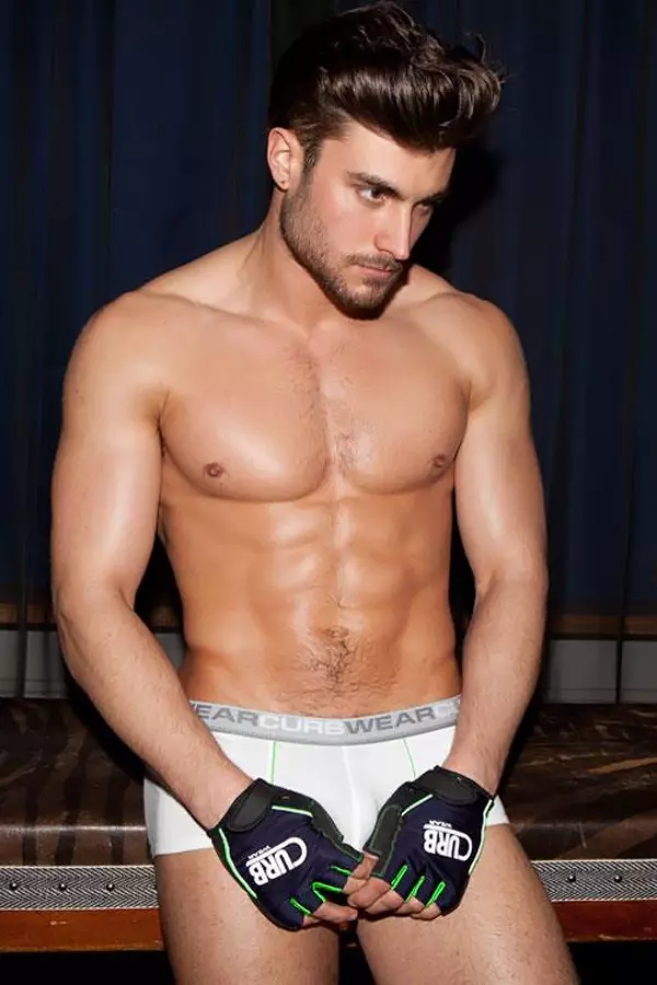 Ben-Hunt-for-Curbwear-Sportwear-en-Onderwear-07