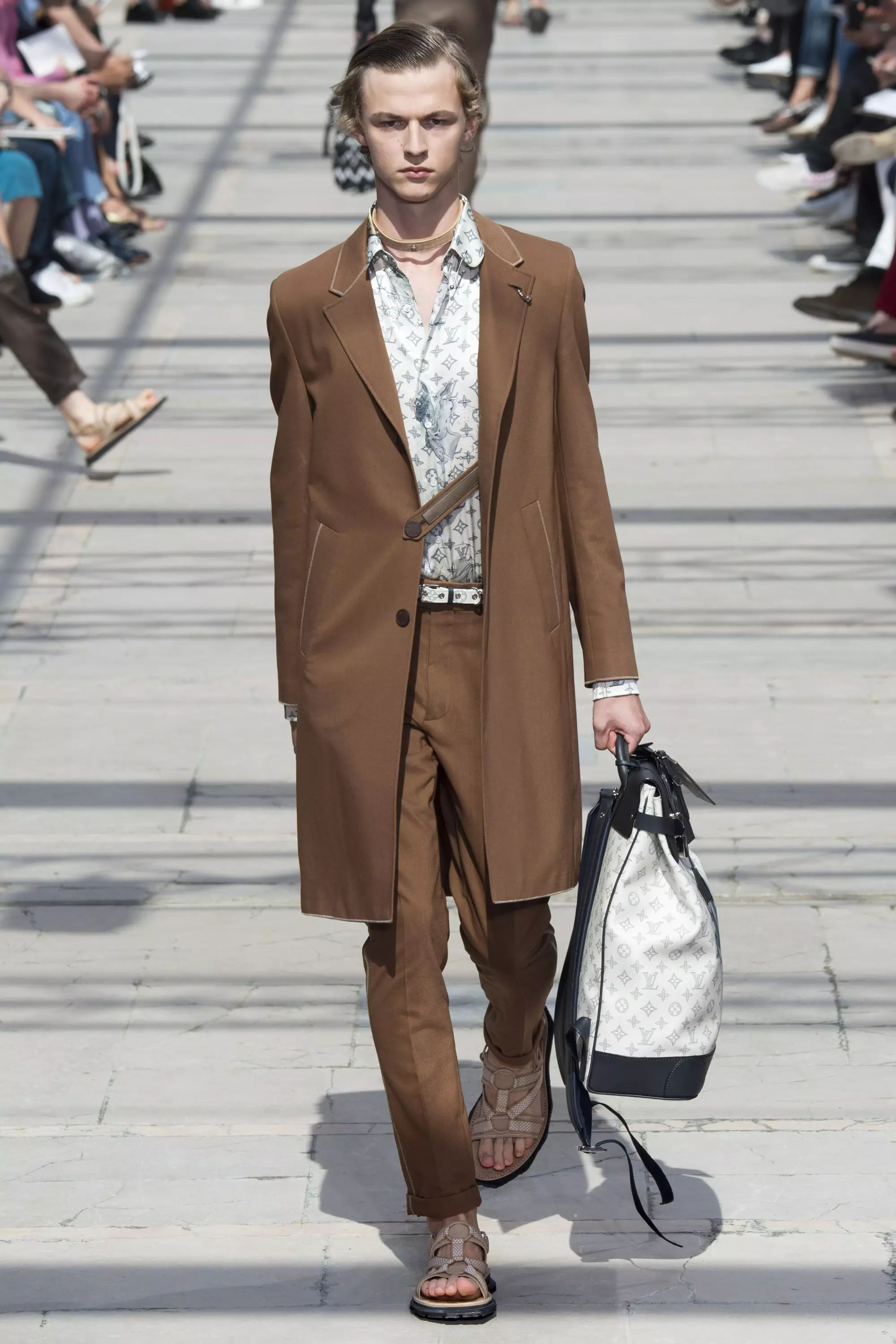 LOUIS VUITTON HOMBRE PRIMAVERA VERÁN 2017 PARÍS (12)