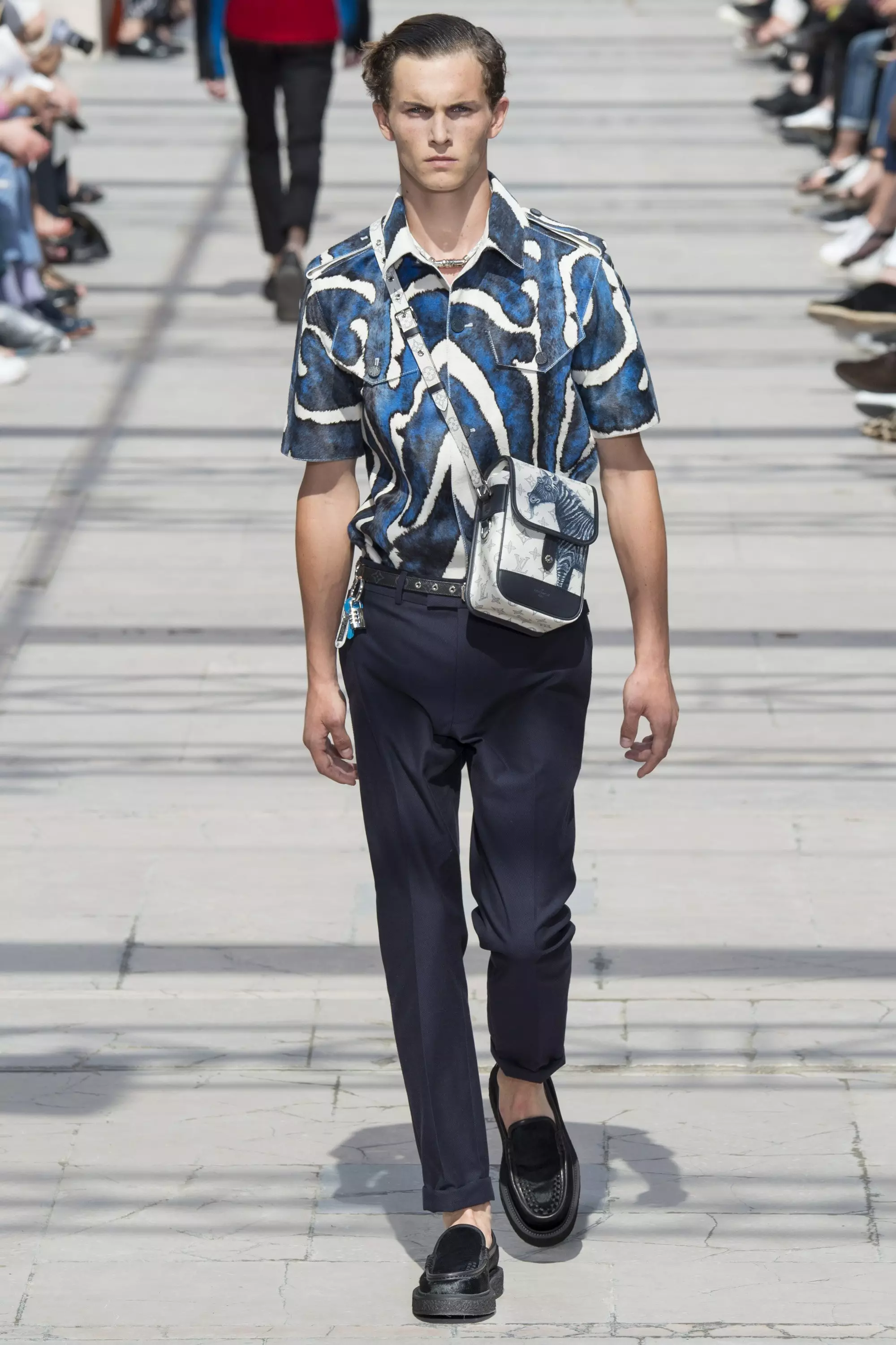 LOUIS VUITTON MENSWEAR SPRING SUMMER 2017 PARIS (39)