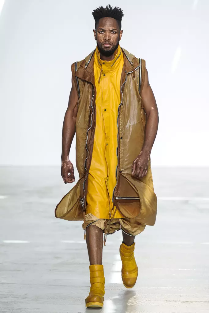 Boris Bidjan Saberi show, lente zomer 2017, Paris Men's Fashion Week, Frankrijk - 23 juni 2016