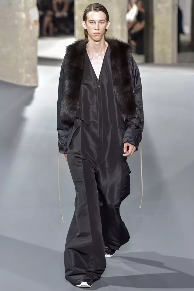 Rick Owens 쇼, 2017 봄 여름, 프랑스 파리 남성 패션 위크 - 2016년 6월 23일