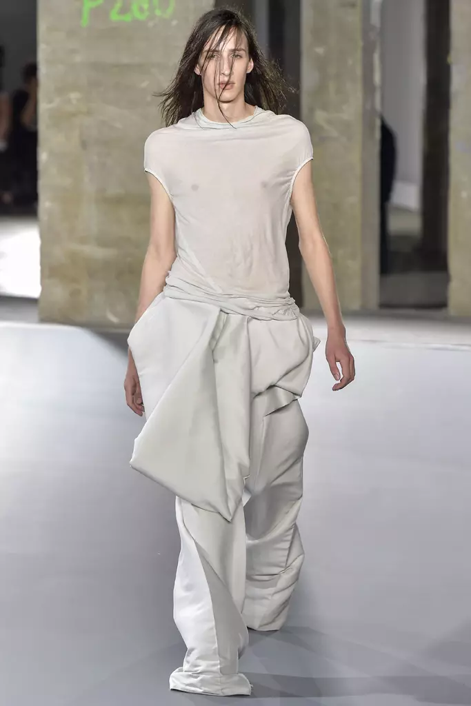 Rick Owens 秀，2017 春夏，法国巴黎男装周 - 2016 年 6 月 23 日