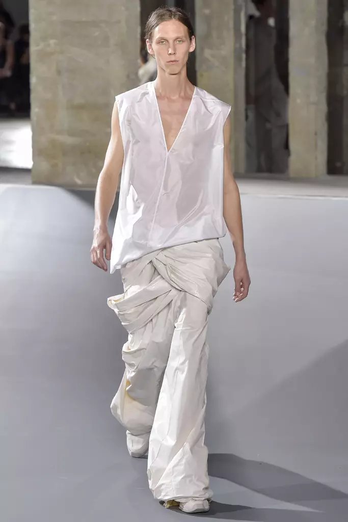 Rick Owens 쇼, 2017 봄 여름, 프랑스 파리 남성 패션 위크 - 2016년 6월 23일