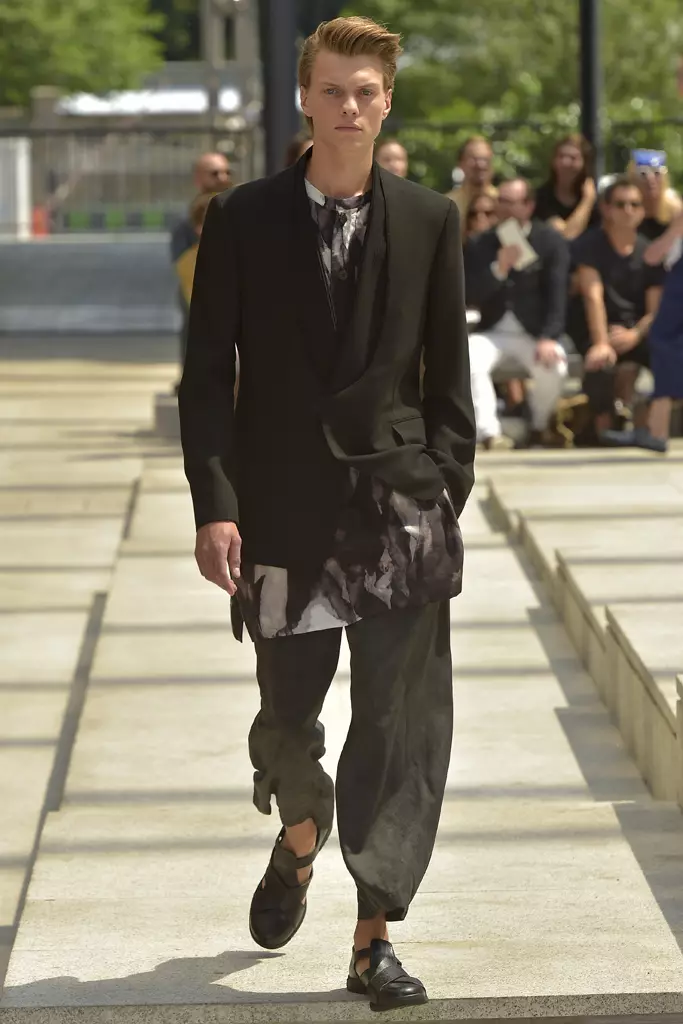 Issey Miyake Men's Весна 2017