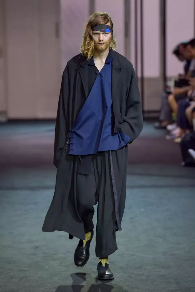 Yohji Yamamoto පිරිමි වසන්තය 2017