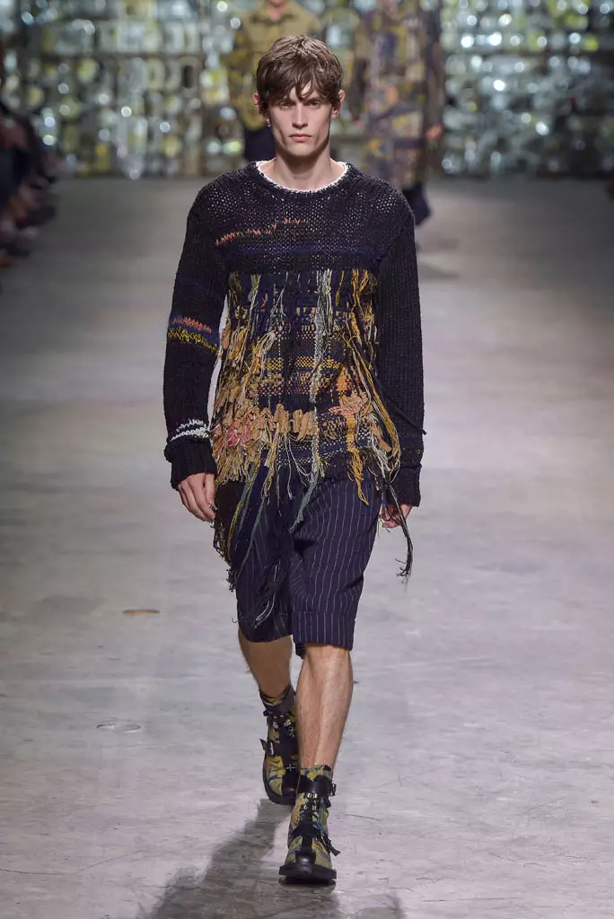 Dries Van Noten show, vårsommaren 2017, Paris Herrmodevecka, Frankrike - 23 juni 2016