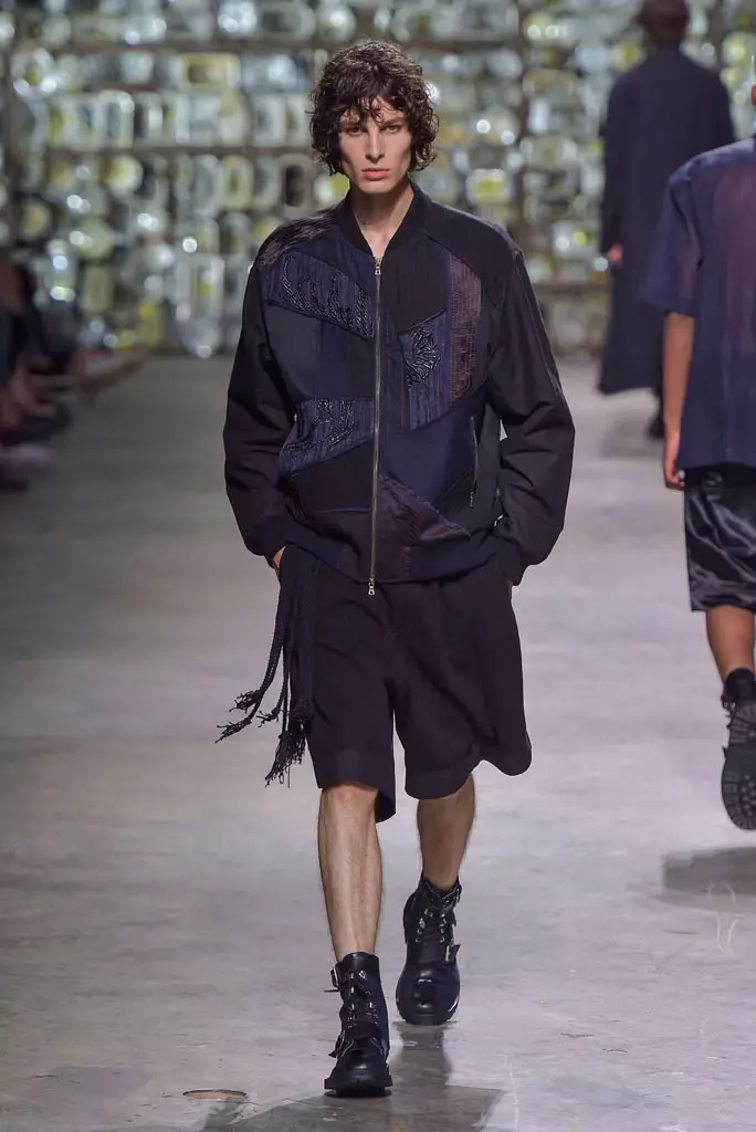 Dries Van Noten-show, vårsommeren 2017, Paris Men's Fashion Week, Frankrike - 23. juni 2016