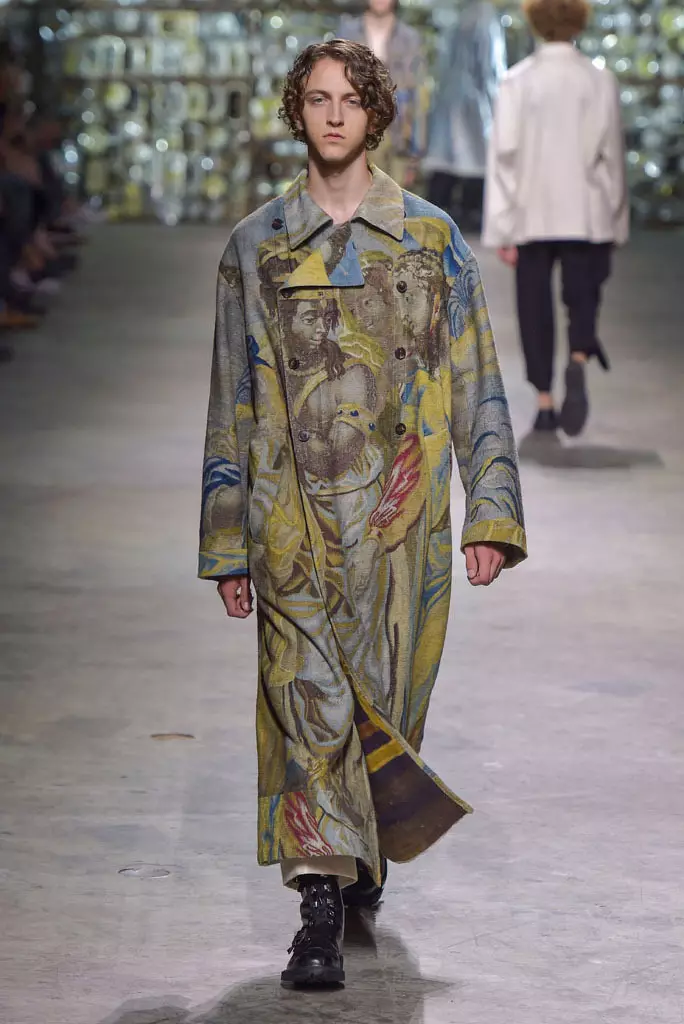 Pokaz Dries Van Noten, wiosna lato 2017, Paris Men's Fashion Week, Francja - 23 czerwca 2016