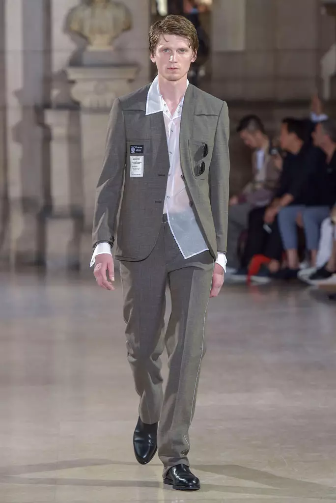 Maison Margiela, caij nplooj ntoos hlav caij nplooj ntoos hlav 2017, Paris Txiv neej Fashion Week, Fabkis - 24 Lub Rau Hli 2016