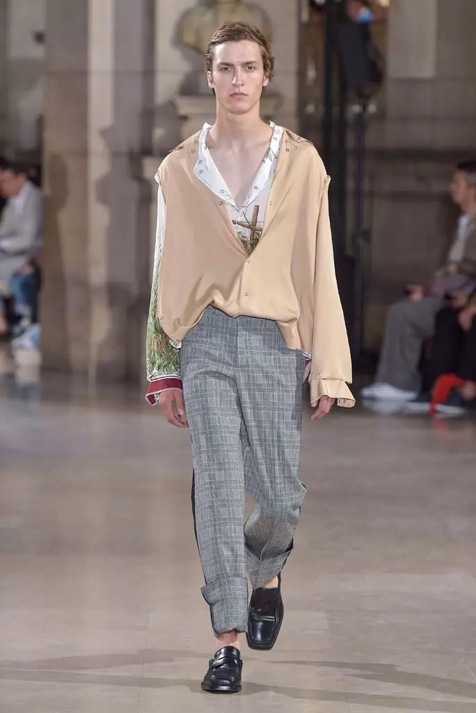 Maison Margiela, ພາກຮຽນ spring summer 2017, Paris Men's Fashion Week, France - 24 ມິຖຸນາ 2016