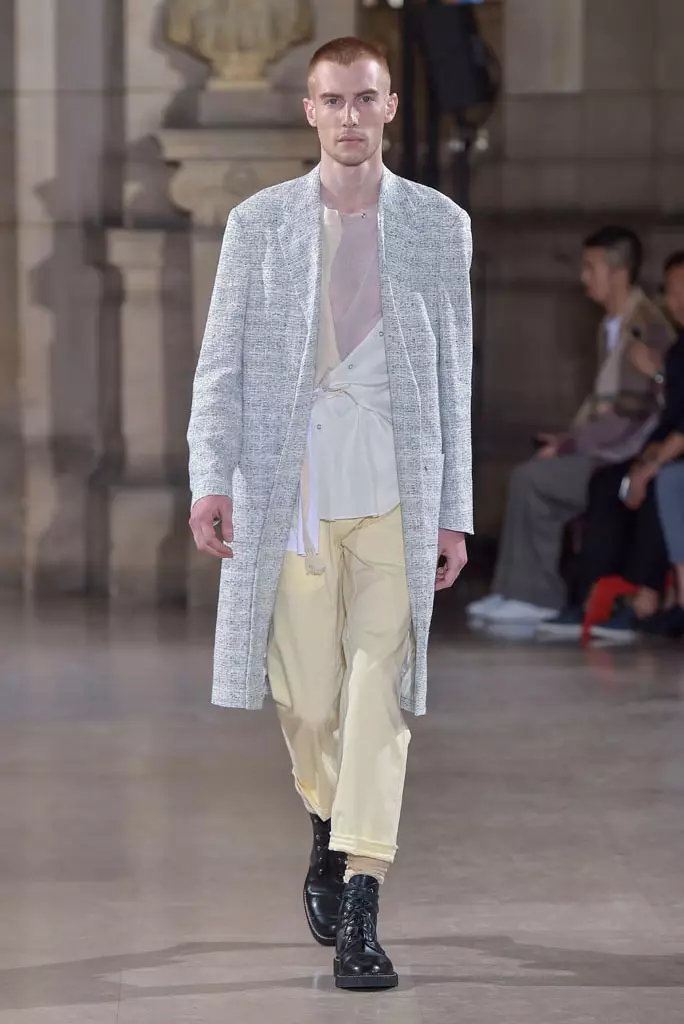 Maison Margiela, 2017 tavaszi nyár, párizsi férfidivathét, Franciaország – 2016. június 24.