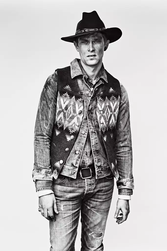 En una historia de moda occidental, tenemos al modelo de pasarela Mathias Lauridsen en un editorial en blanco y negro con la lente del talentoso Billy Kidd.