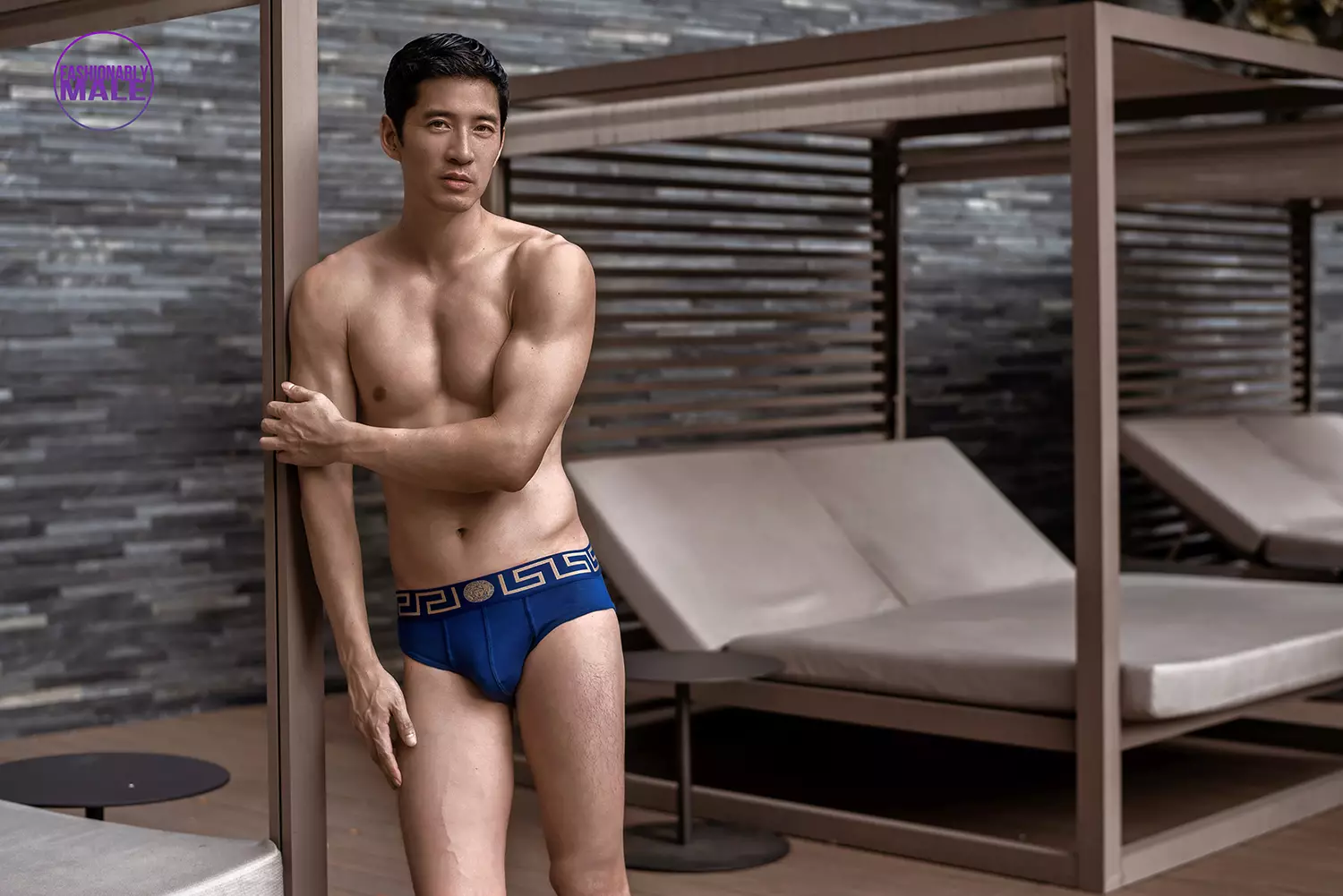 Richie Kul sa The Bare Essentials ni Jeremy Holden