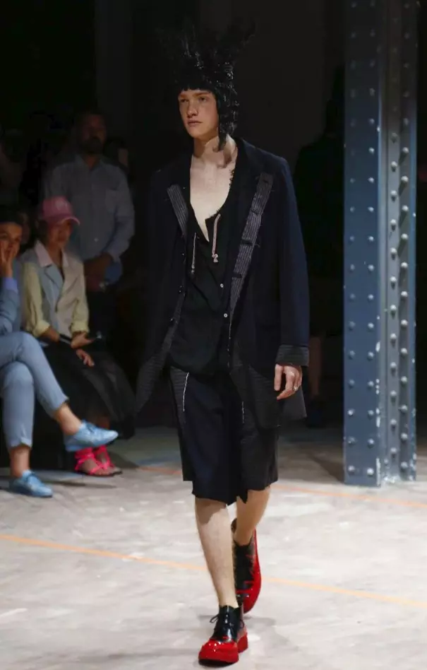 COMME DES GARCONS HOMME PLUS VESHJE PËR BURRA PRANVERË VERË 2017 PARIS (8)