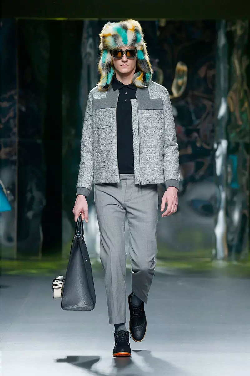 Ana Locking ha presentato la sua collezione Autunno/Inverno 2015 durante la Mercedes-Benz Fashion Week Madrid.