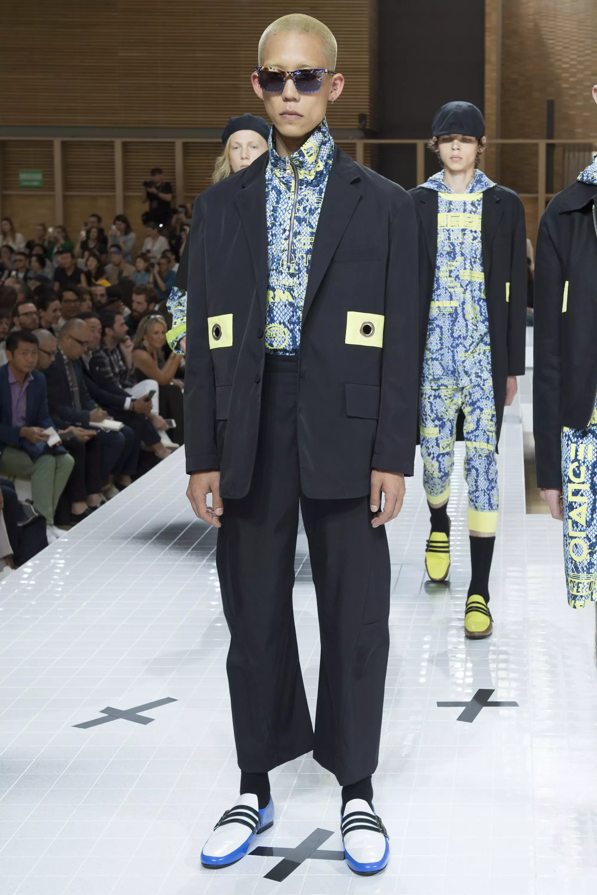 KENZO MENSWEAR, 2017 m. PAVASARIO VASARA PARYŽYS (10)