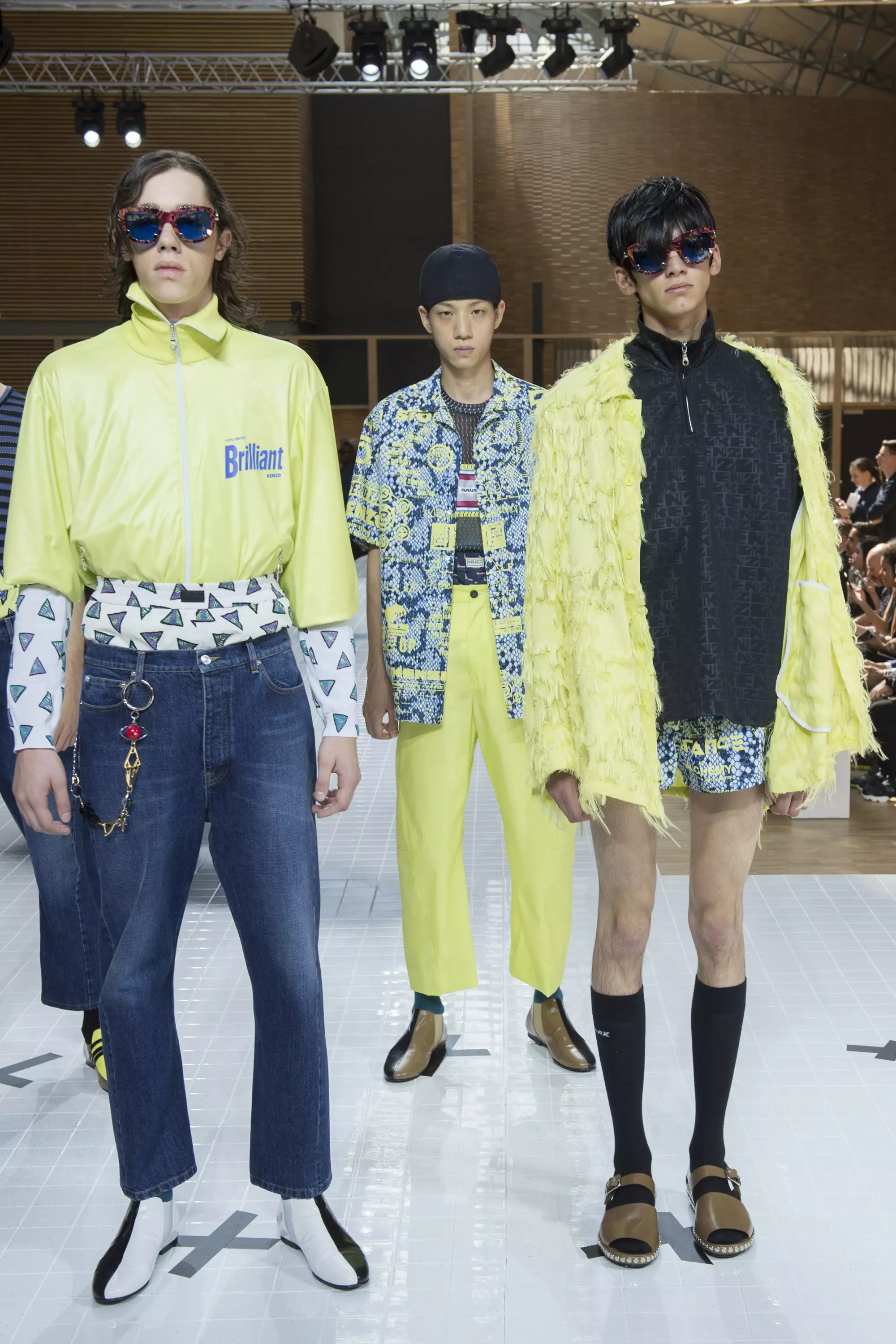 VESHJE PËR BURRA KENZO PRANVERË VERË 2017 PARIS (14)