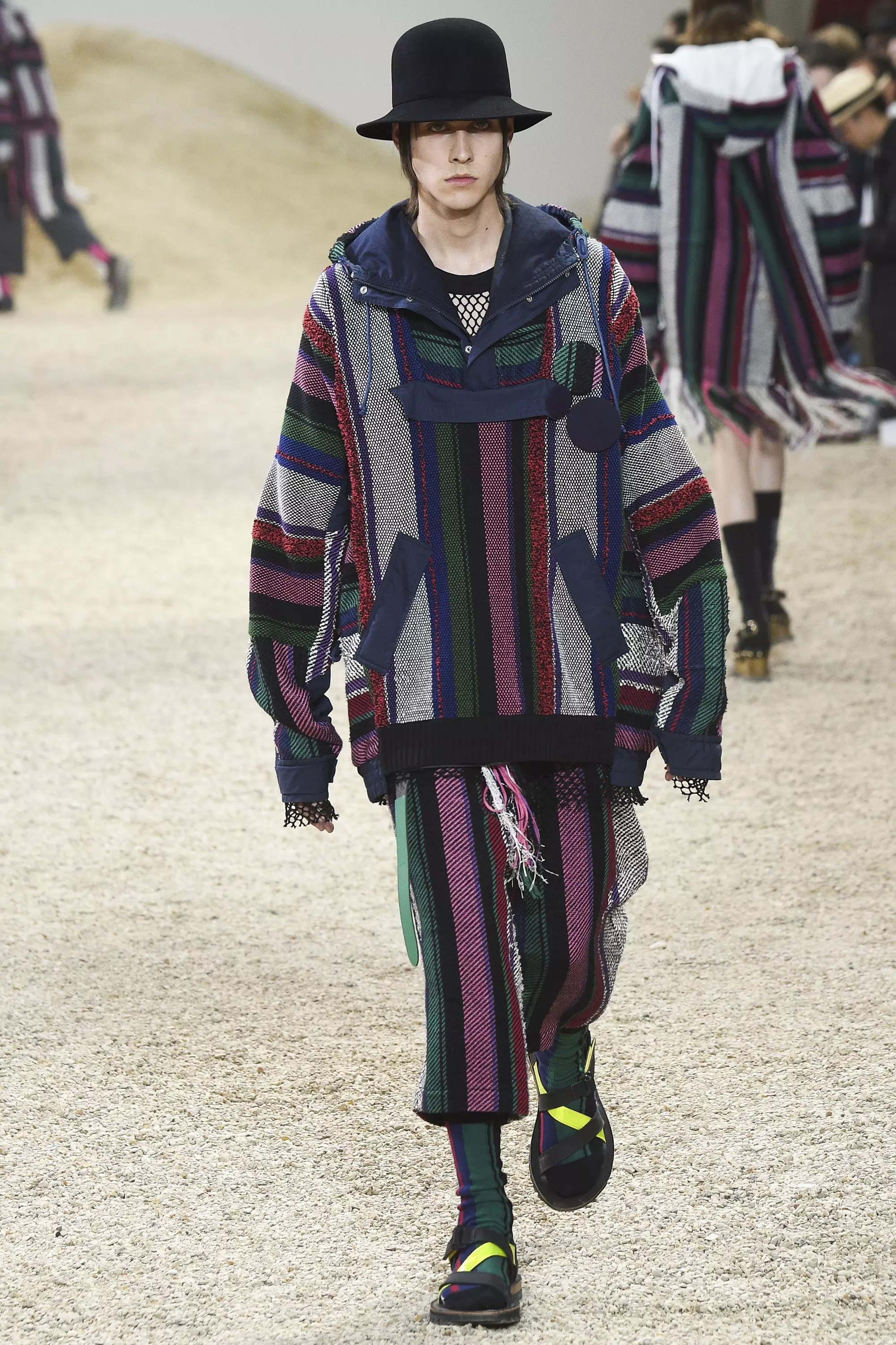 SACAI MENSWEAR SPRING SUMMER 2017 ປາຣີ (13)