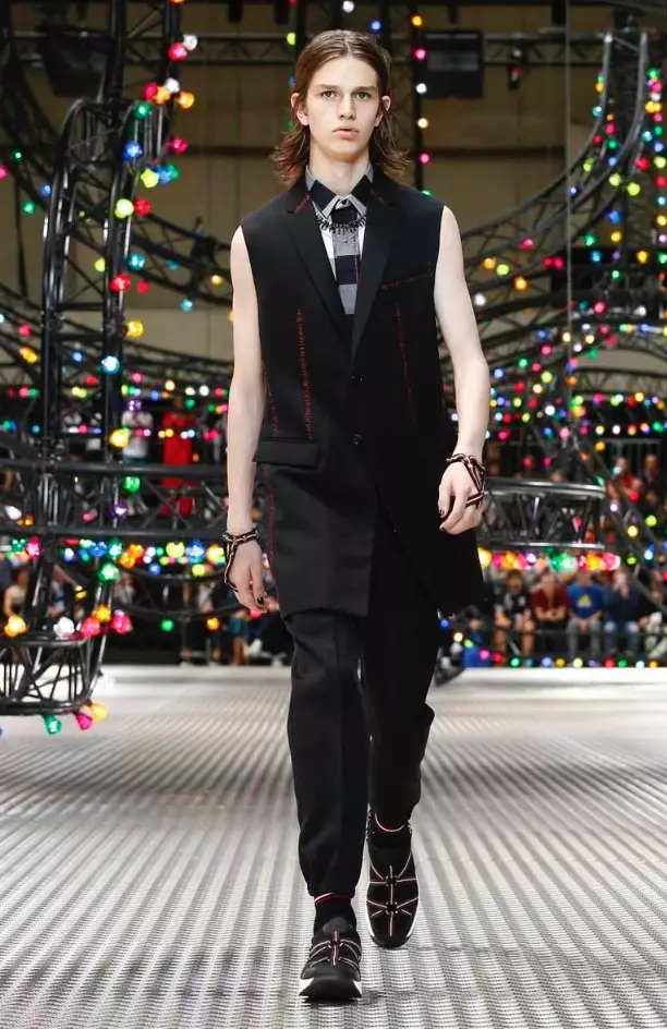 DIOR HOMME MENSWEAR Caij Nplooj Ntoos Hlav 2017 PARIS (2)